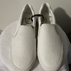 Zara men leather shoes, color white, size 7men.